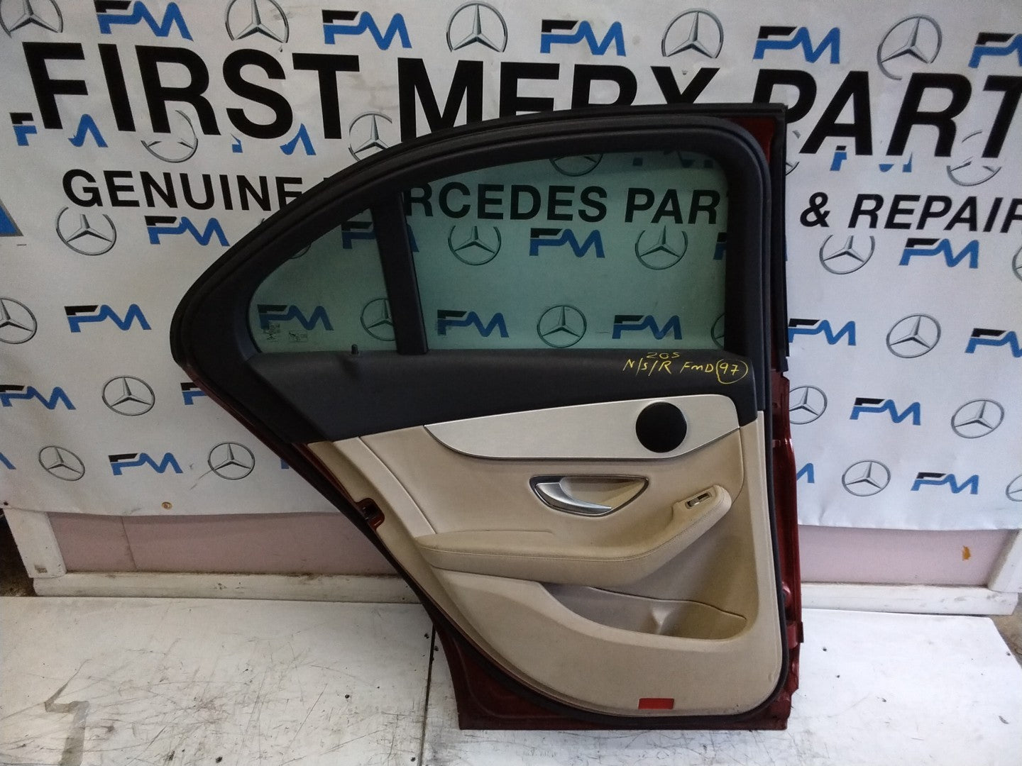 MERCEDES BENZ  C-CLASS W205 PASSENGER SIDE REAR DOOR N/S/R COMPLETE RED FMD97