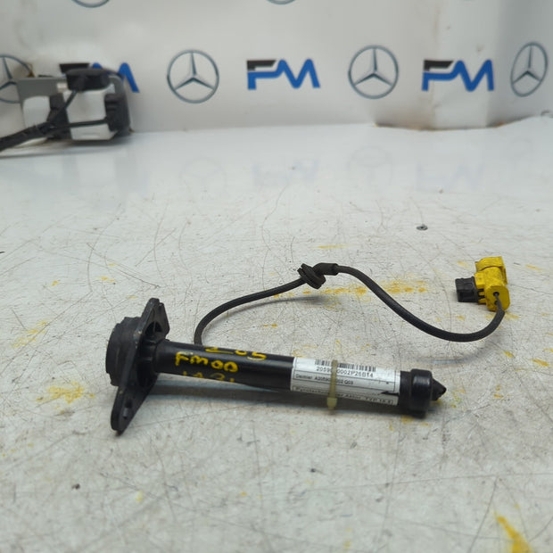 MERCEDES C CLASS W205 BONNET PEDESTRIAN ACTUATOR A2059060002 2014 FM001431