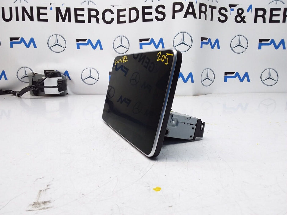 MERCEDES C-CLASS W205 2014 SAT NAV MULTIMEDIA SCREEN A2059002211 FM00682