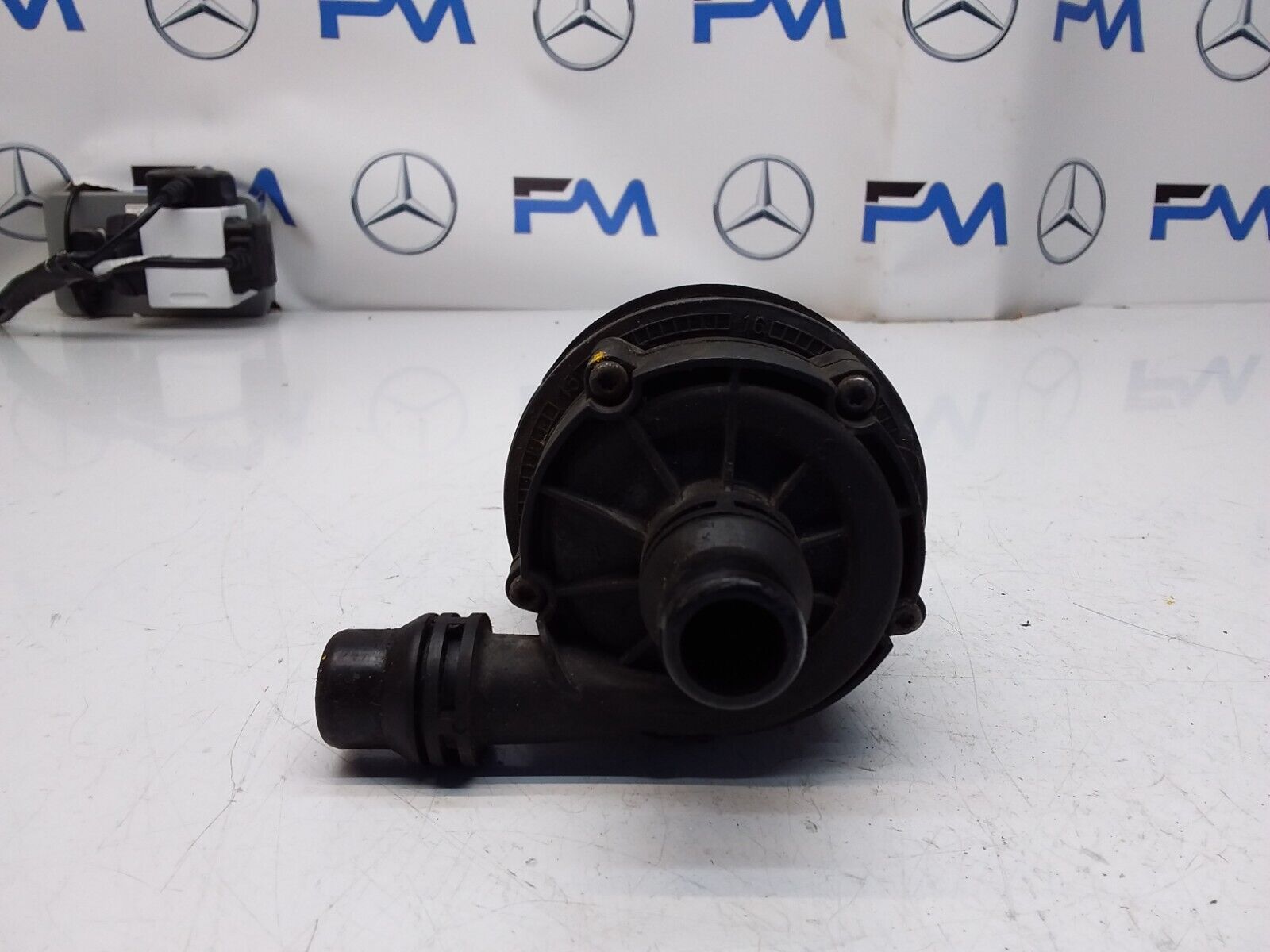 MERCEDES C-CLASS W205 ELECTRIC COOLER WATER PUMP A2055013020 FM00403