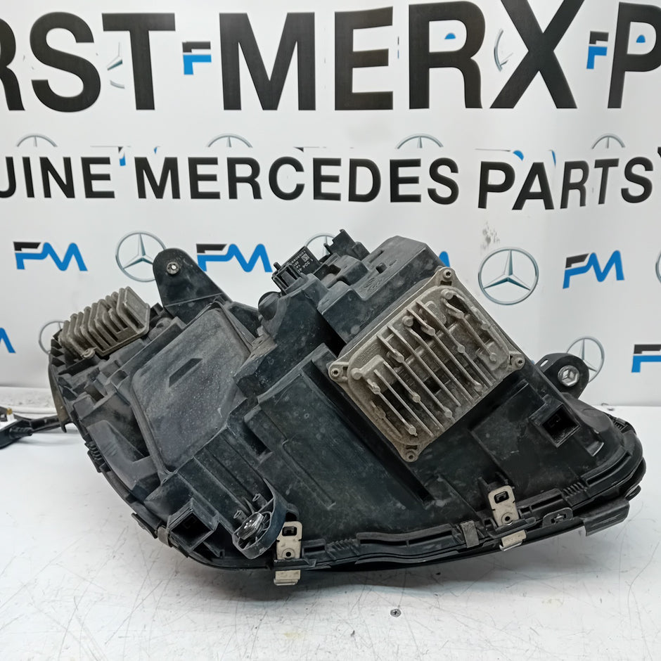 MERCEDES C-CLASS W205 PASSENGER  HIGH PERFORM HEADLIGHT A2059062704 20l4 FMH189