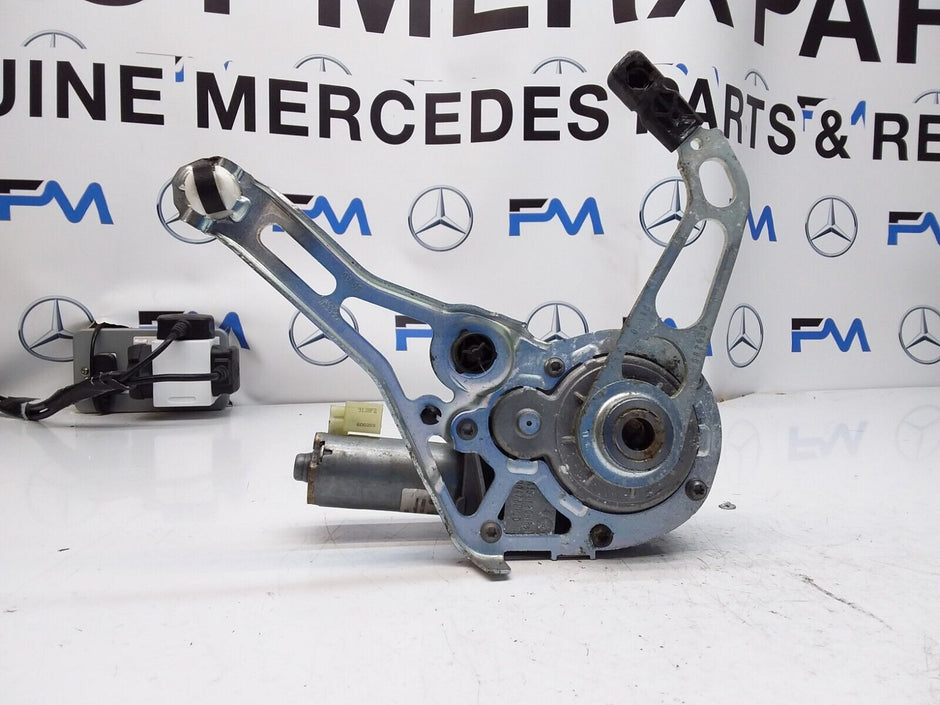 Mercedes C-CLASS W205 TAILGATE LIFT SOFT CLOSE 0390204 124 FM00598