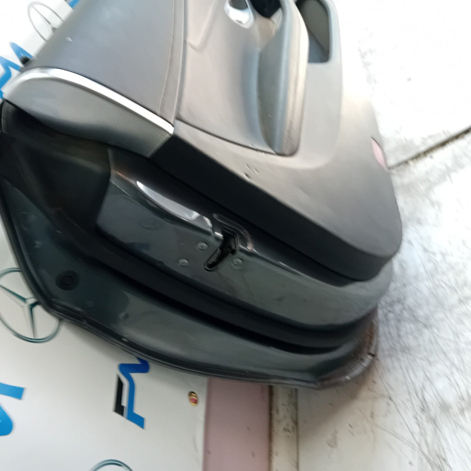 MERCEDES C-CLASS W205 CP PASSENGER FRONT DOOR NSF 2016 ON GREY COMPLETE FMD365