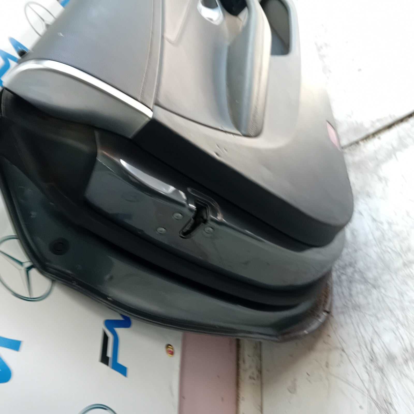 MERCEDES C-CLASS W205 CP PASSENGER FRONT DOOR NSF 2016 ON GREY COMPLETE FMD365