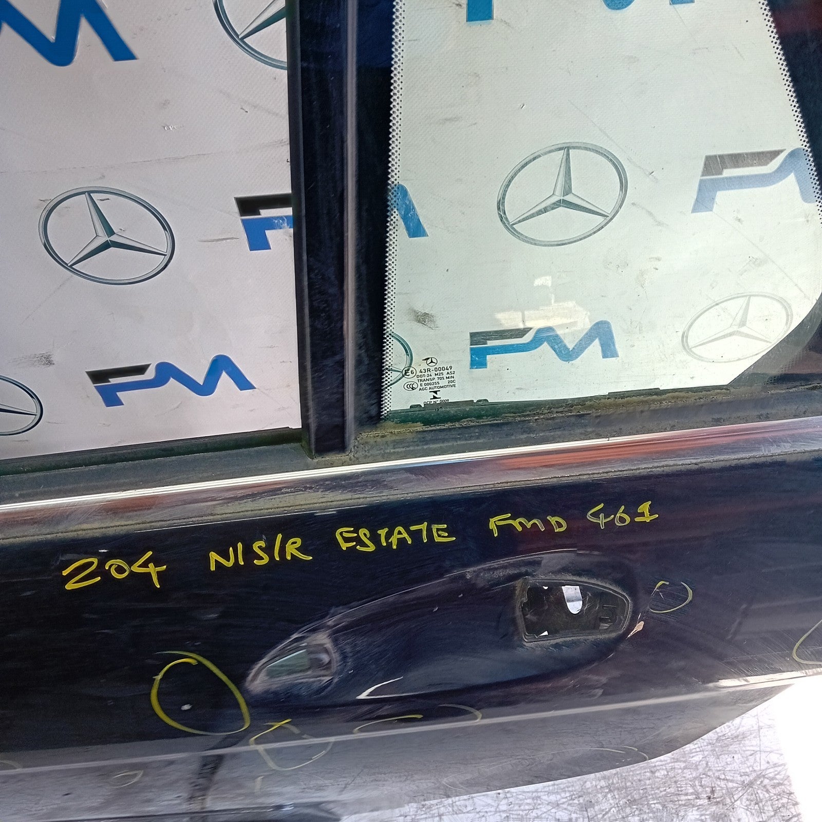 MERCEDES BENZ  C-CLASS W204 EST PASSENGER REAR DOOR NSR BLACK 2008-14 FMD461