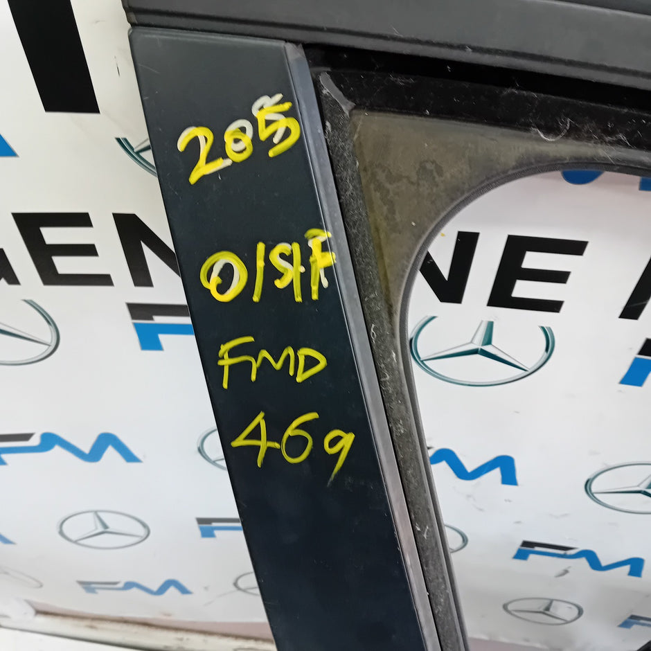 MERCEDES BENZ C-CLASS W205 SLN DRIVER FRONT DOOR OSF BLACK 2014 ON FMD469