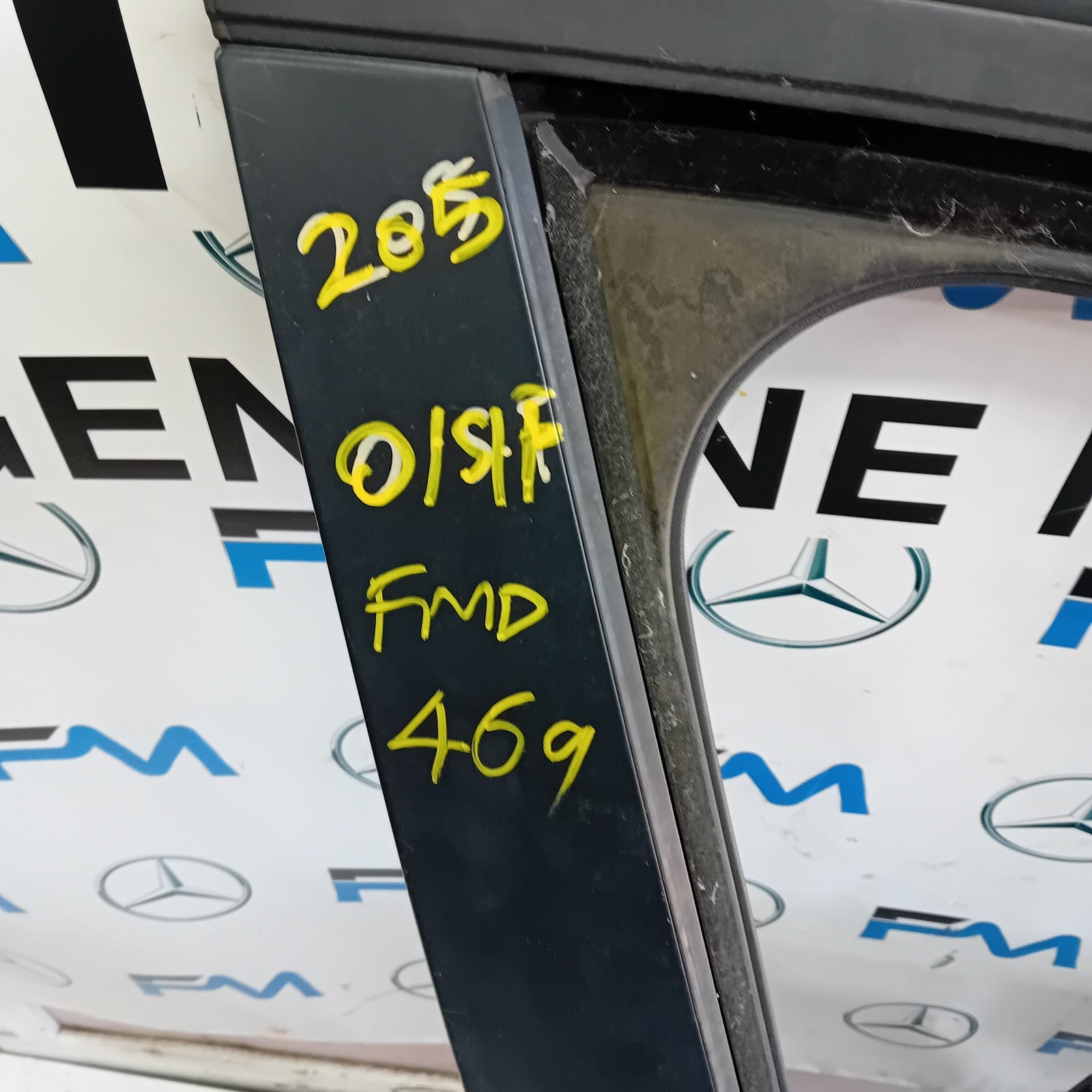 MERCEDES BENZ C-CLASS W205 SLN DRIVER FRONT DOOR OSF BLACK 2014 ON FMD469