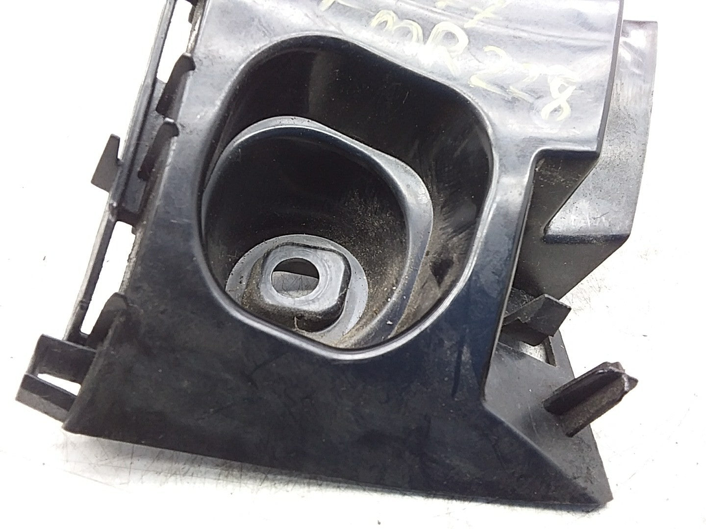 MERCEDES A-CLS W177 REAR LEFT BUMPER BRACKET A1778853302 FMR228