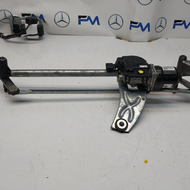 MERCEDES-BENZ A CLASS W177  FRONT WIPER MOTOR WITH LINKAGE A1779064801 FM00239