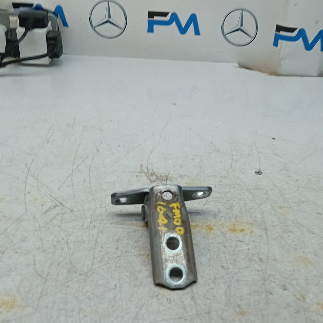 MITSUBISHI OUTLANDER MK3  FRONT DOOR HINGE PANEL E1 A046834 FM001641