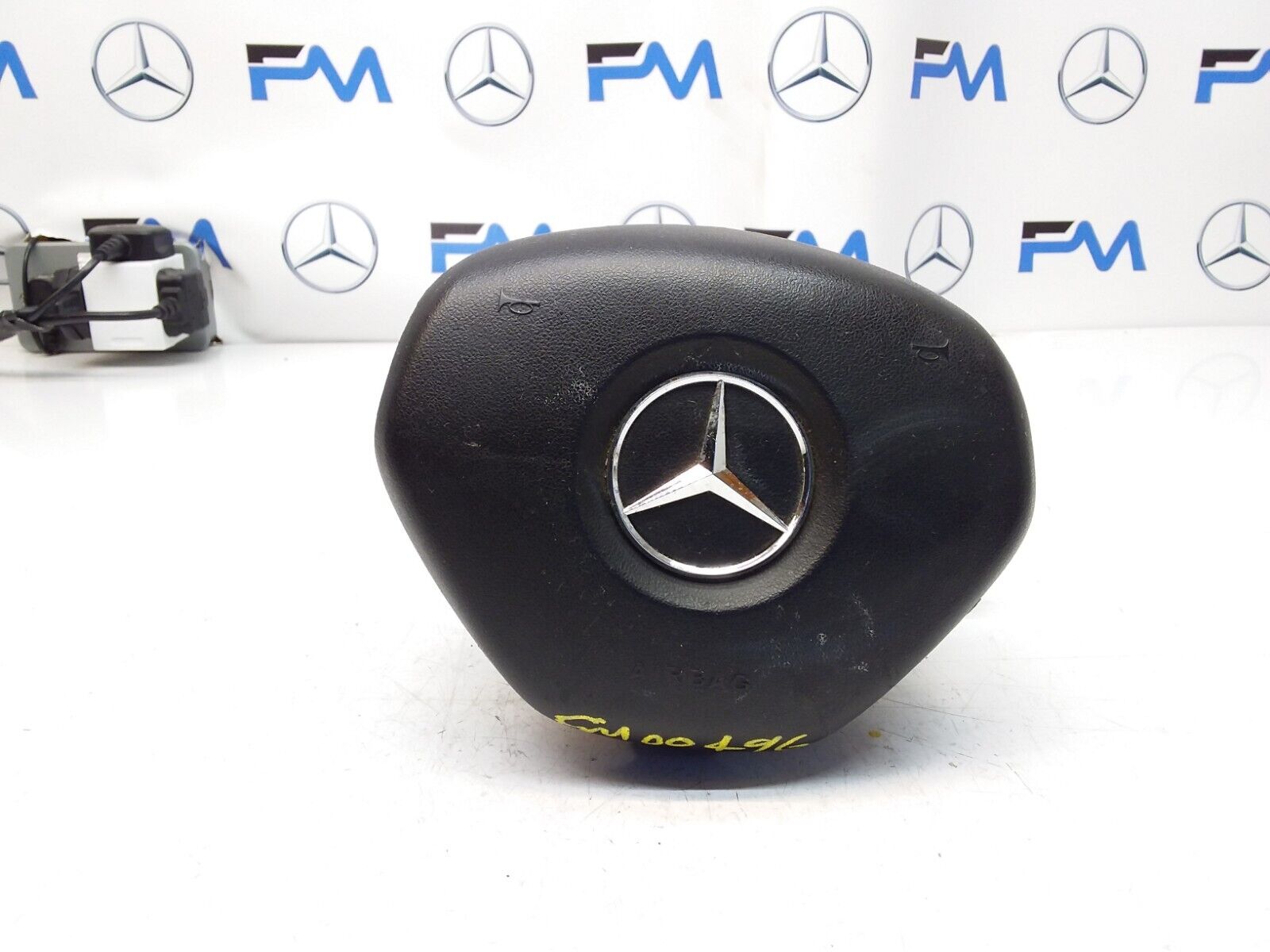 MERCEDES E-CLASS W204 STEERING WHEEL AIRBAG 308237595162-AC FM00496