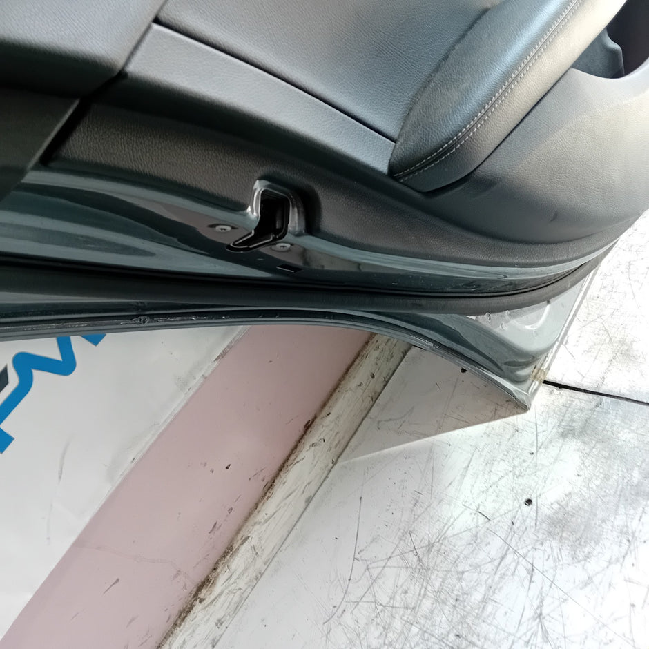 MERCEDES C-CLASS W205 PASSENGER REAR DOOR NSR 2014 GREY COMPLETE FMD487