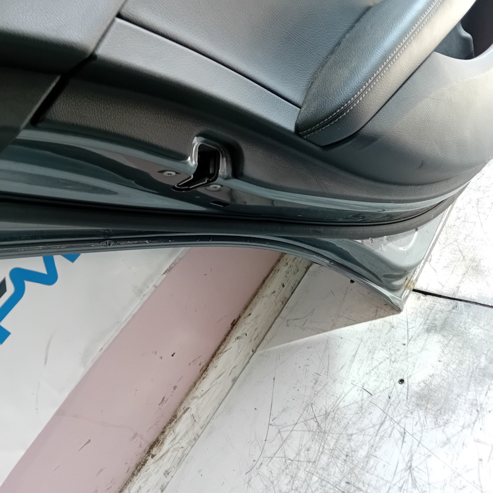 MERCEDES C-CLASS W205 PASSENGER REAR DOOR NSR 2014 GREY COMPLETE FMD487