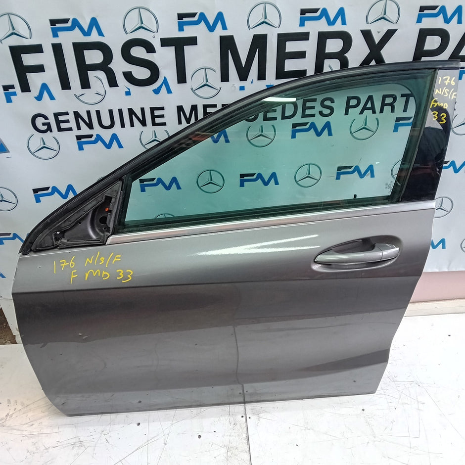 MERCEDES BENZ A-CLASS W176 PASSENGER SIDE FRONT DOOR N/S/F COMPLETE GREY FMD33