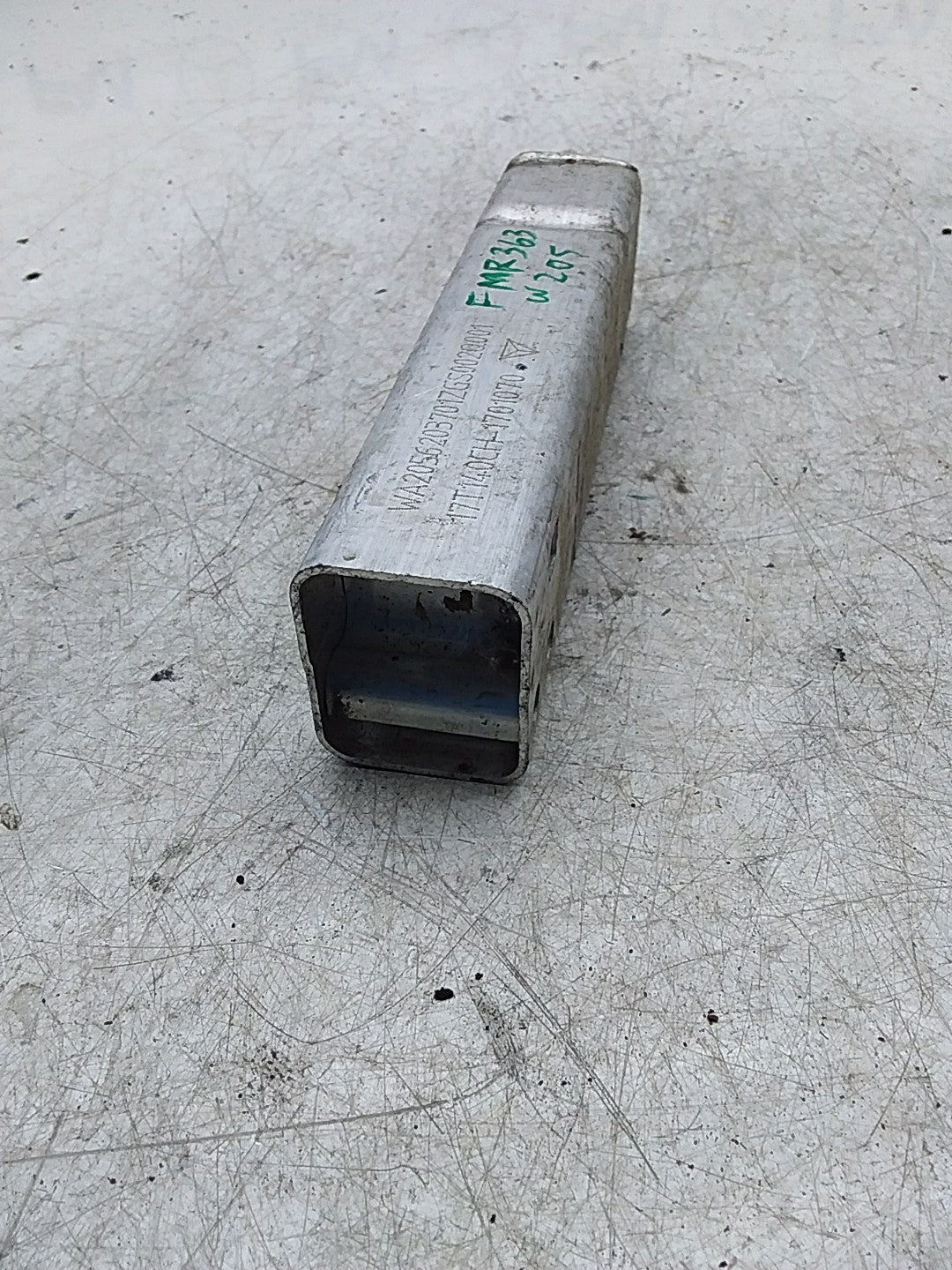 MERCEDES C-CLASS  W205 LOWER REINFORCEMENT CRASH ABSORBER BAR A2056203701 FMR363