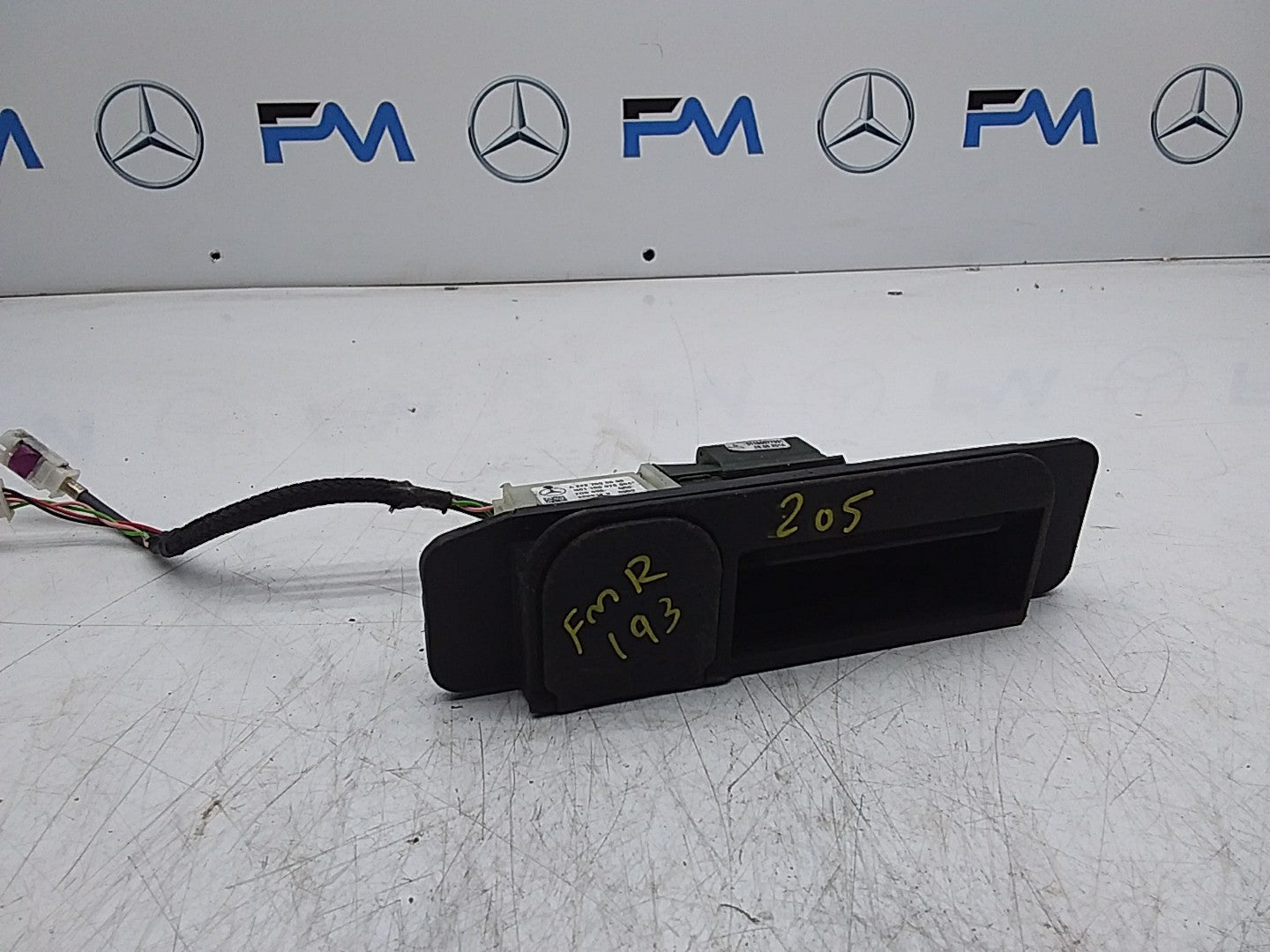 MERCEDES C-CLASS W205 BOOTLID HANDLE OPEN RELEASE A2227500893 FMR193