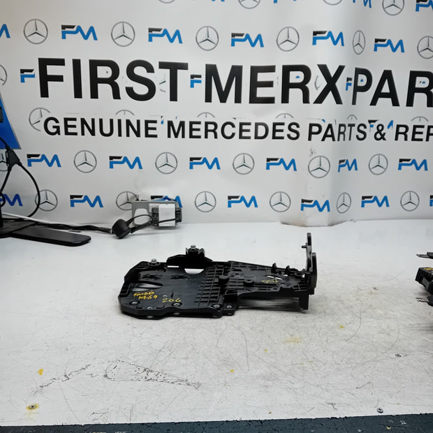 MERCEDES C-CLASS W206 PARKING SENSOR CONTROL UNIT HOLDER A2065451000 FM001469