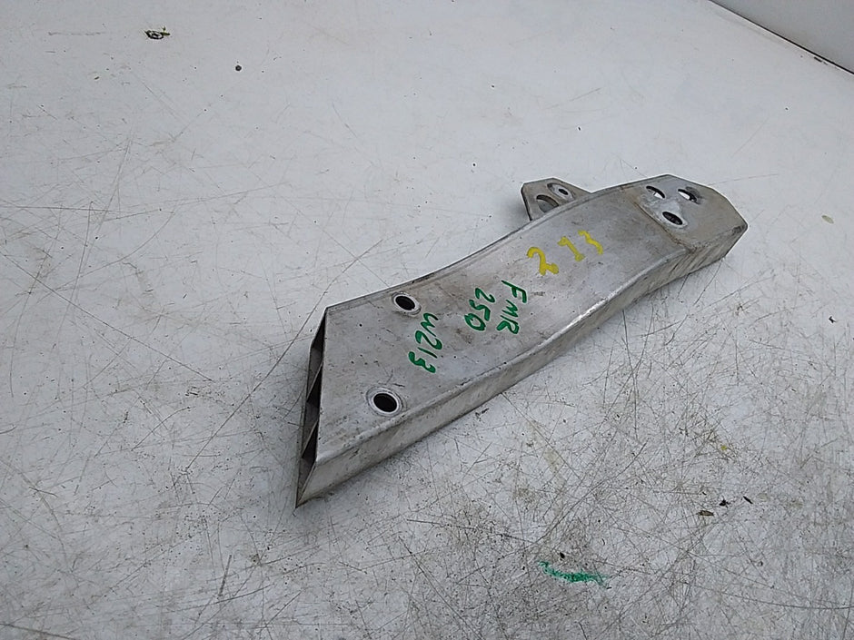 MERCEDES E-CLS W213 RADIATOR SUPPORT BRACKET RIGHT FMR250