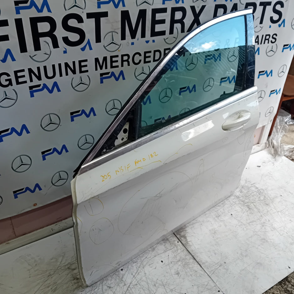 MERDEDES A-CLASS W177 DRIVER SIDE FRONT DOOR OSF WHITE 2018 ON COMPLETE FMD182