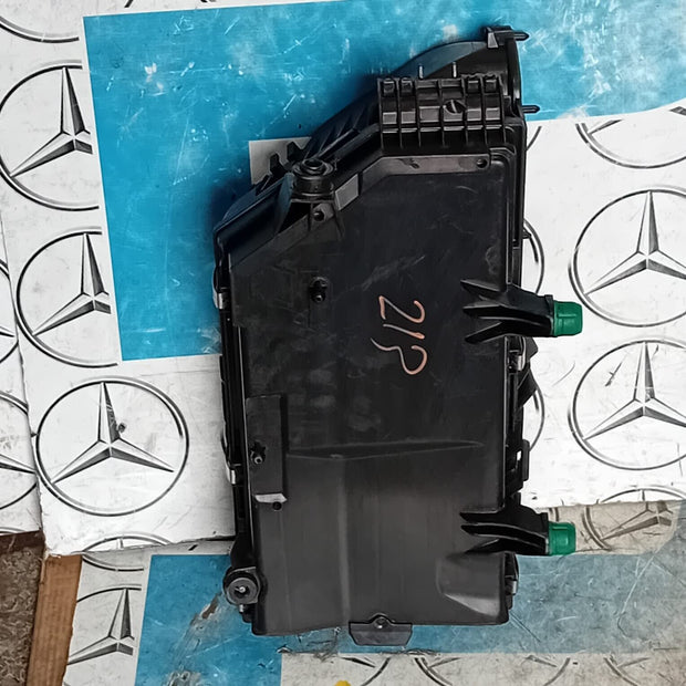 MERCEDES BENZ E CLASS W213 AMG LINE  AIR FILTER BOX AND HOUSING
