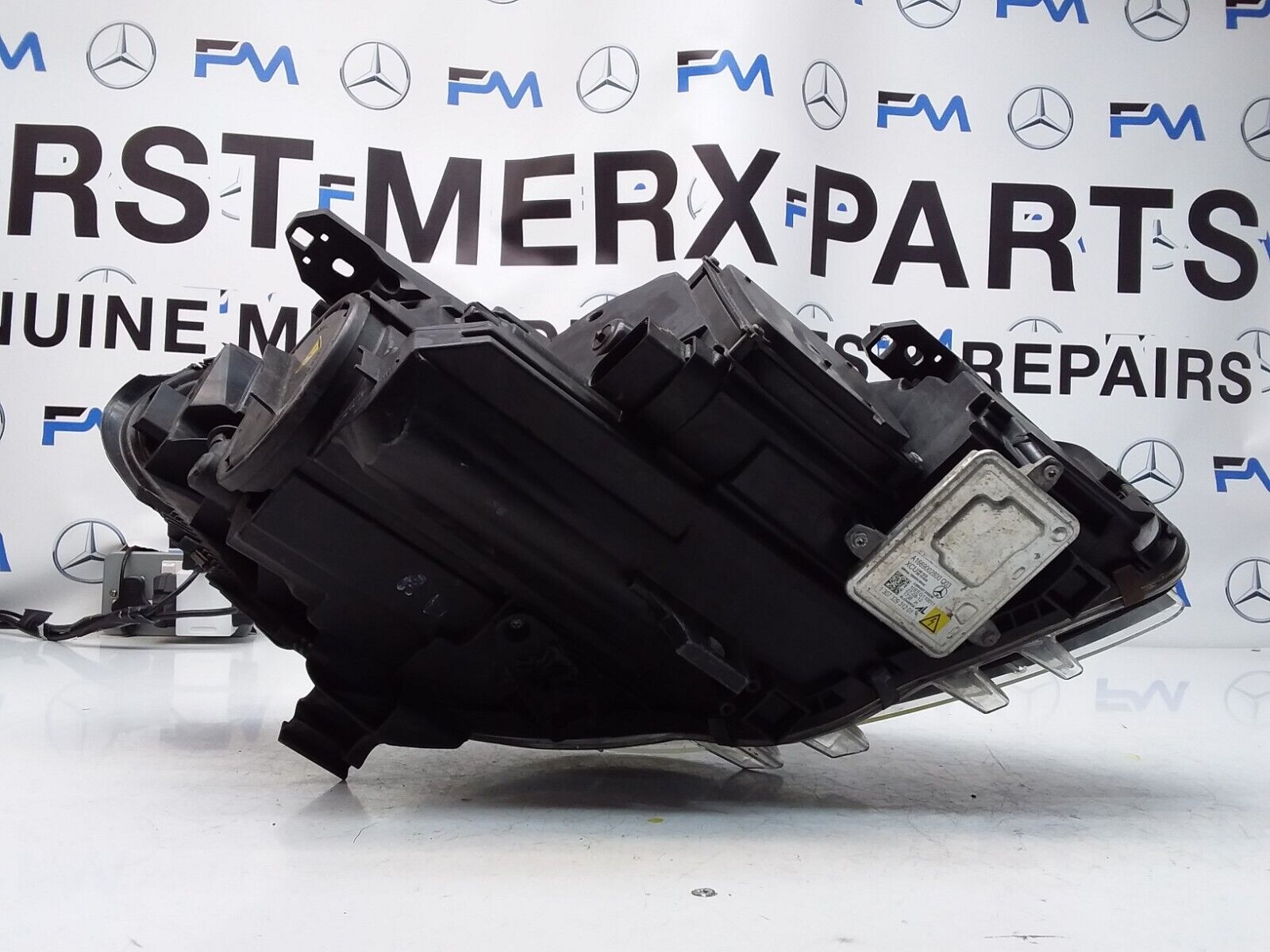 2012 MERCEDES -CLASS W245 W246 HEADLIGHT PASSENGER N/S A2468207361 FMH139 