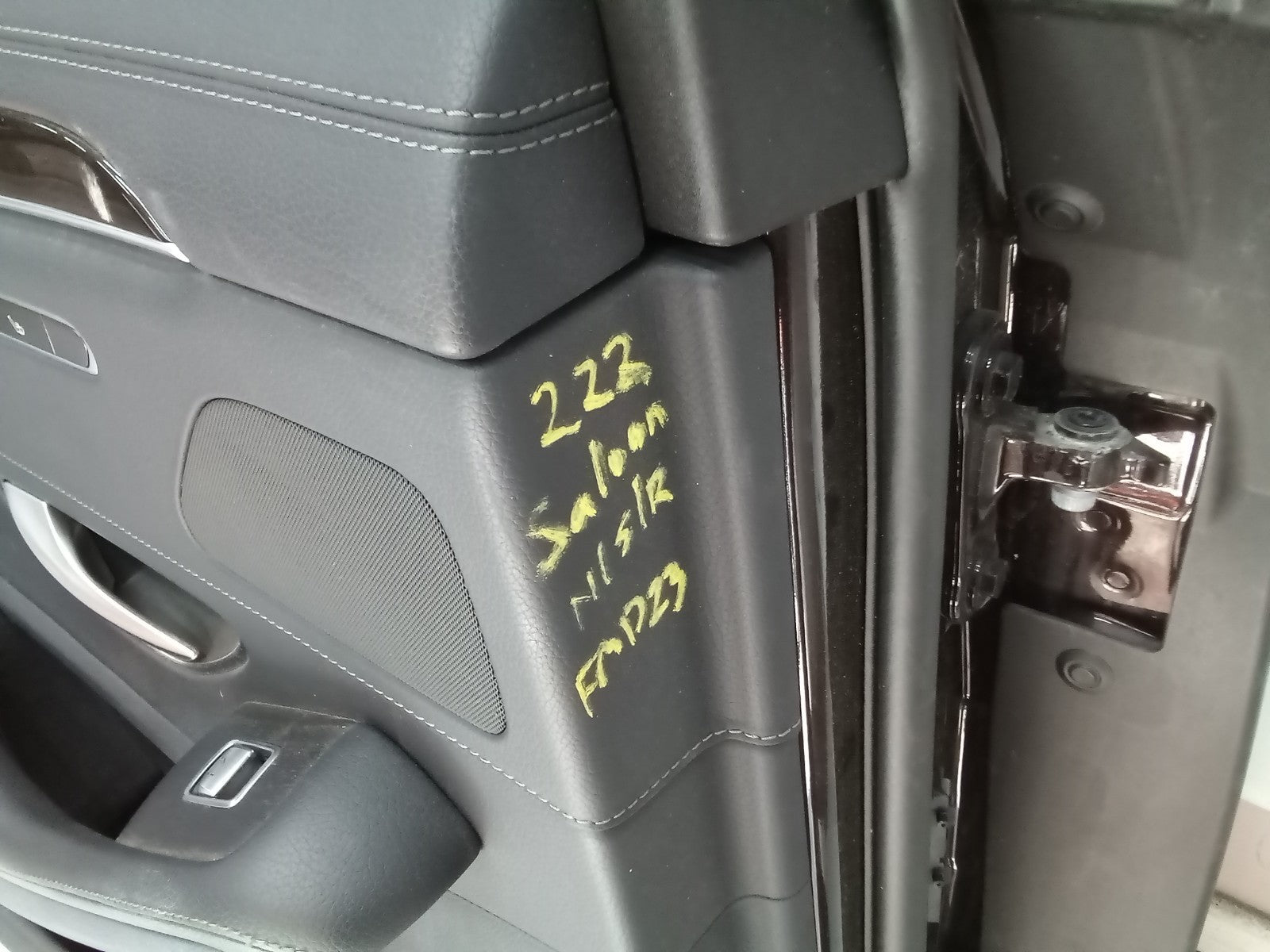 MERCEDES S CLASS W222 SALOON PASSENGER REAR DOOR (NEAR SIDE REAR) BLACK FMD23