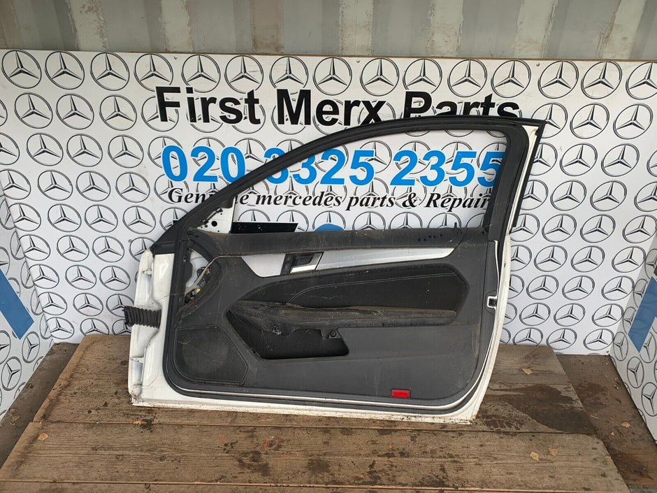 MERCEDES BENZ C CLASS COUPE W204 OFF SIDE RIGHT DOOR 2011-2014