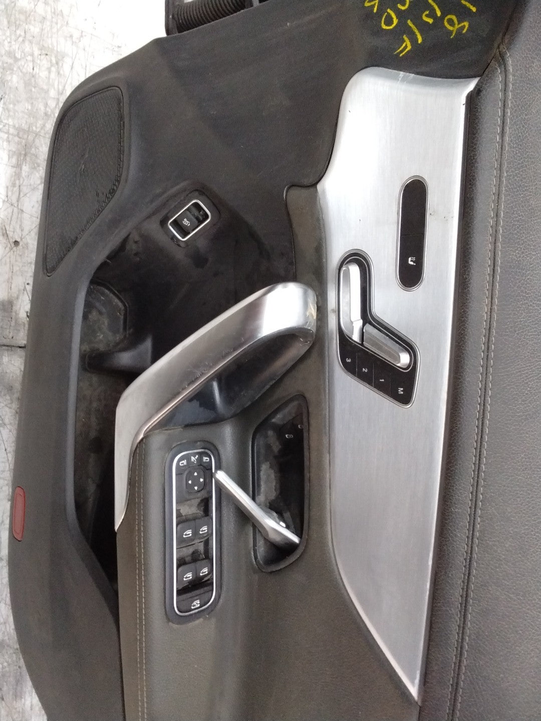 MERCEDES CLA W118  DRIVER FRONT DOOR OSF BLACK 2019-23 COMPLETE FMD536