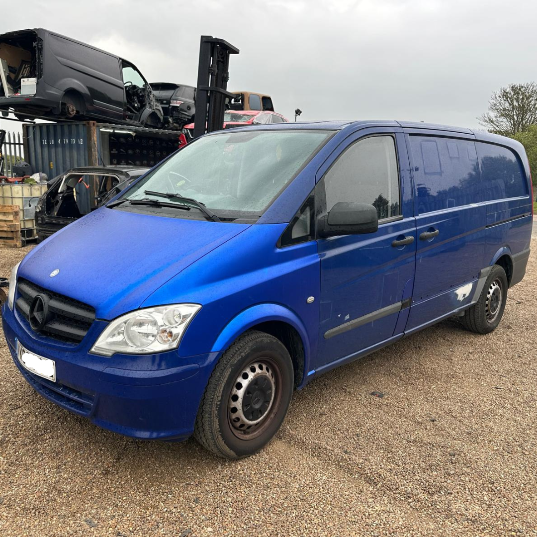 MERCEDES VITO W639 FACELIFT- BREAKING / FRONT & REAR BUMPER  AND WINGS