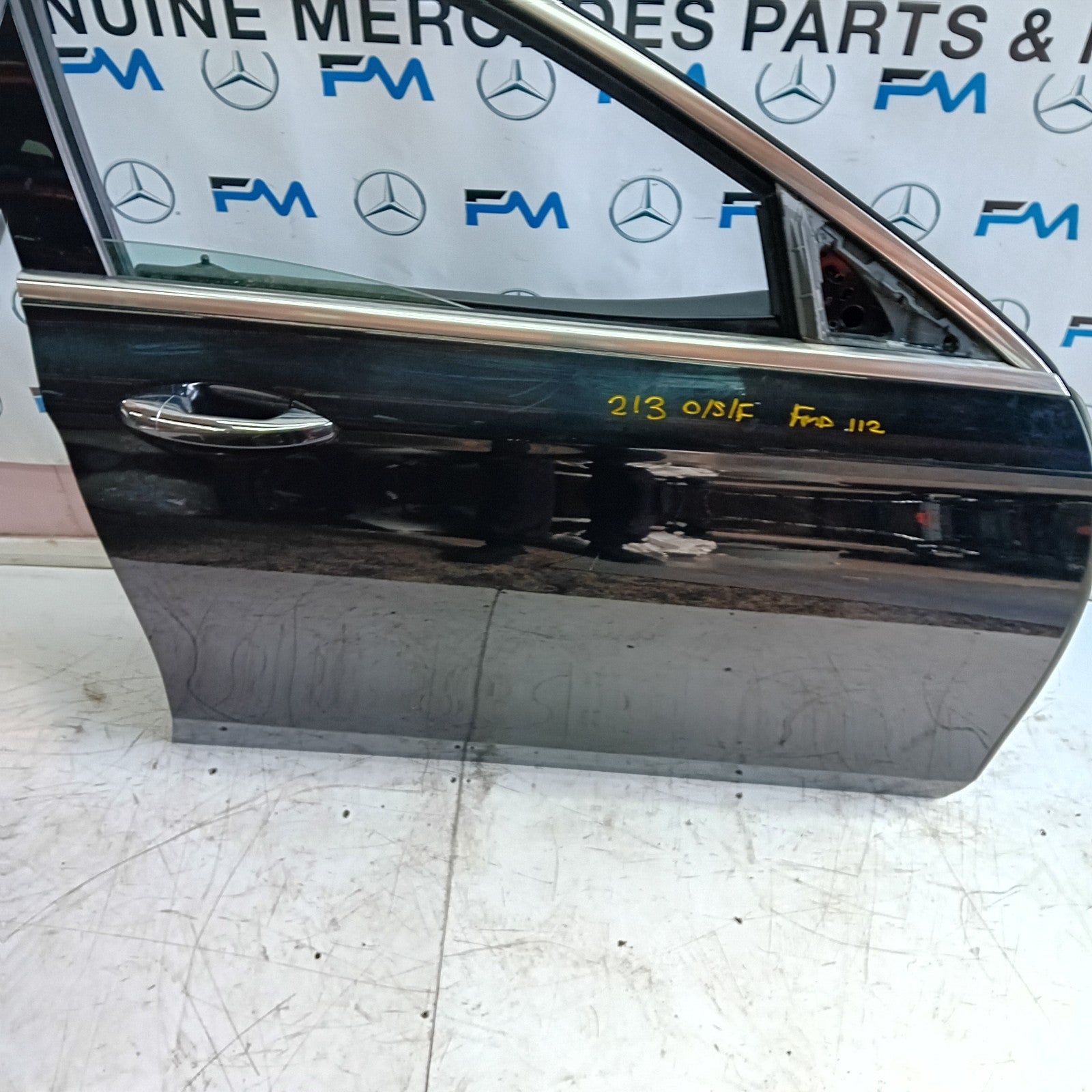 MERCEDES BENZ  E-CLASS W213 DRIVER SIDE FRONT DOOR O/S/F COMPLETE BLACK FMD112