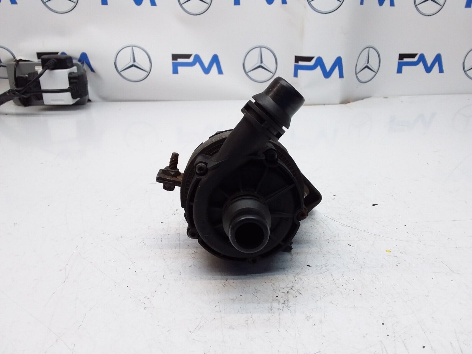 MERCEDES C-CLASS W205 ELECTRIC COOLER WATER PUMP A0005002686 FM00615