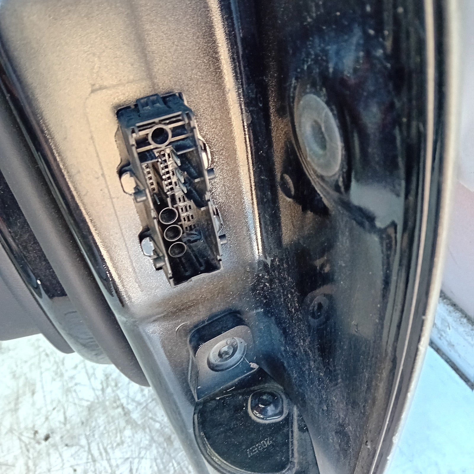 MERCEDES C-CLASS W205 PASSENGER FRONT DOOR NSF BLACK 2014 ON COMPLETE FMD467