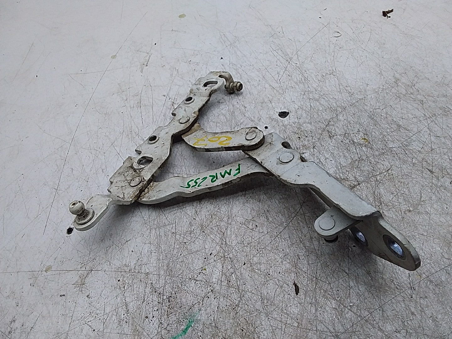 MERCEDES E-CLS W207 FRONT RIGHT BONNET HINGE A2048800228 FMR255