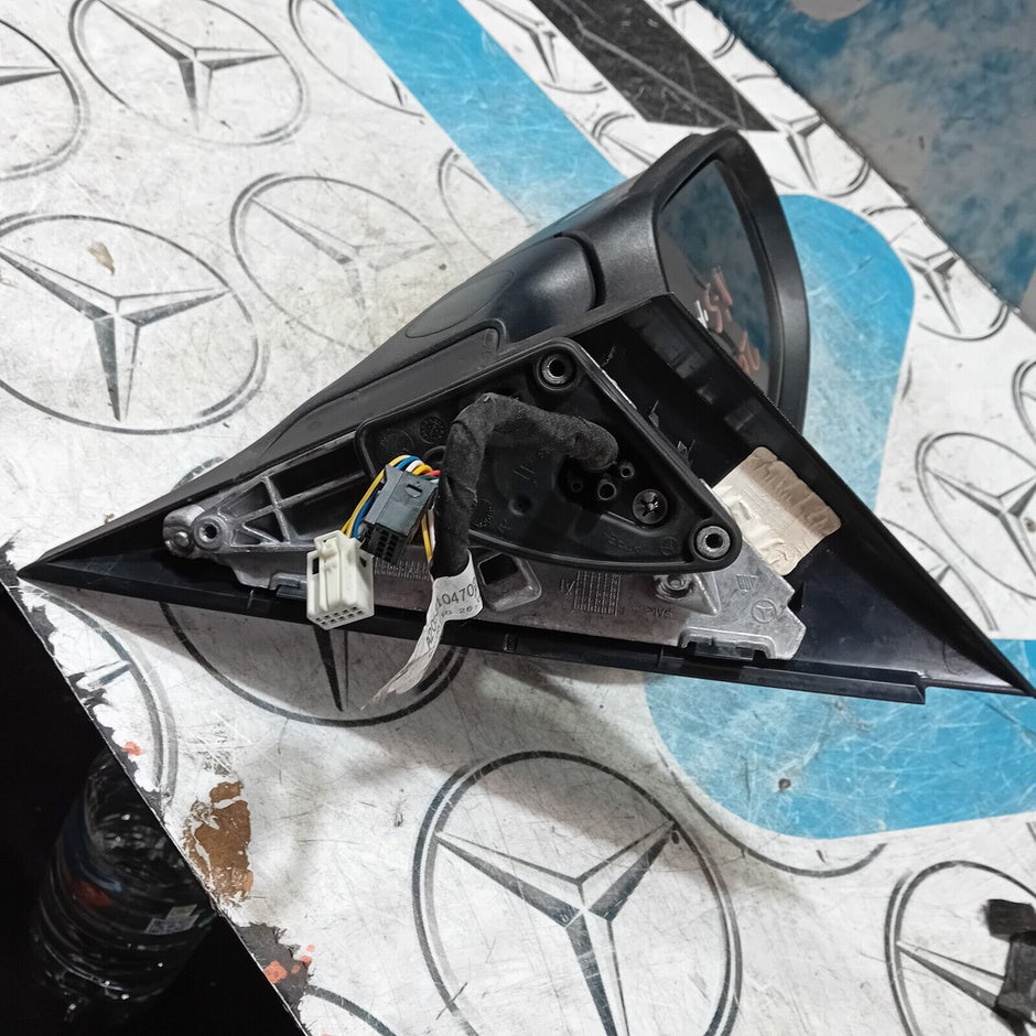 2017 MERCEDES C CLASS W205 RIGHT SIDE WING MIRROR POWER FOLD IN BLACKA2058104702