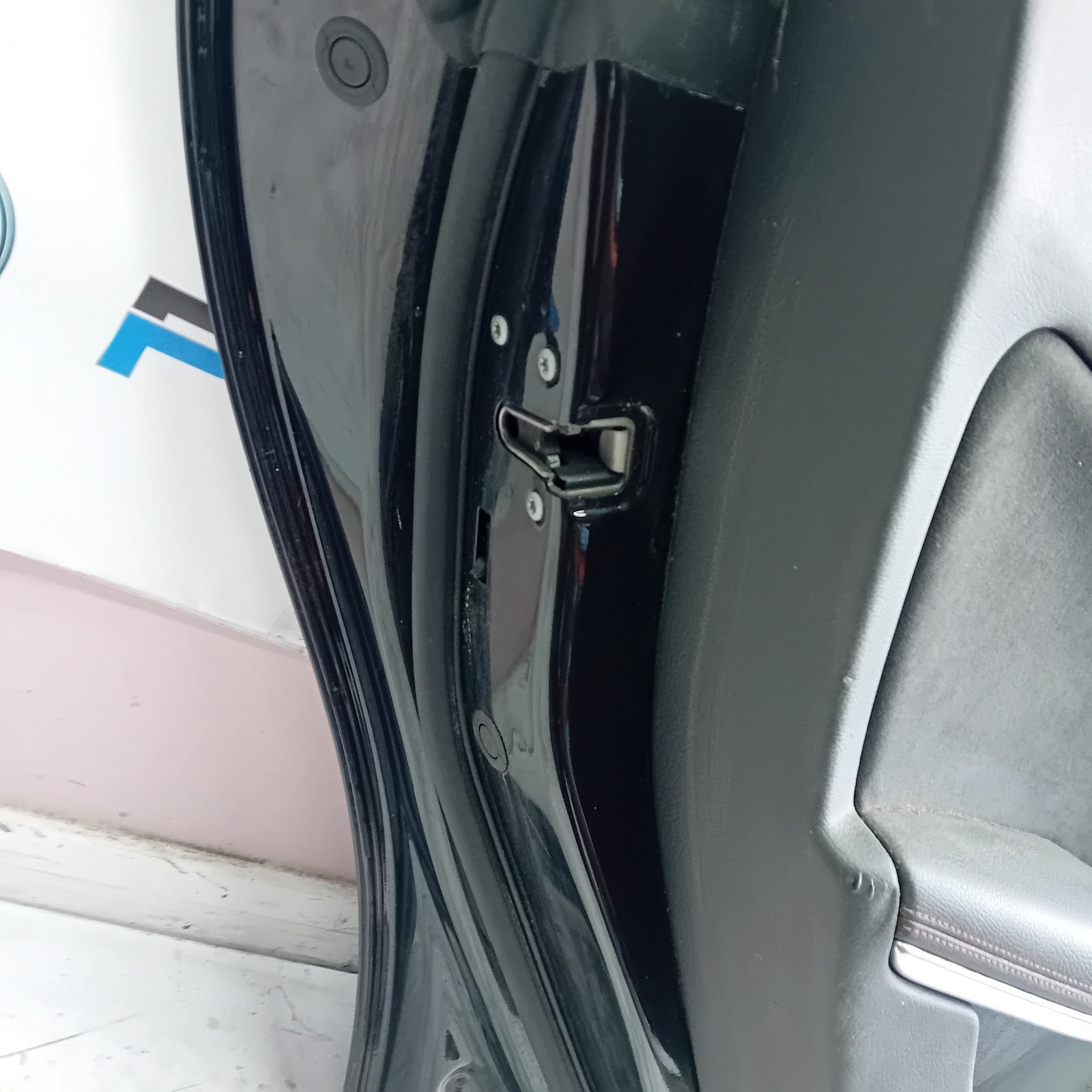 MERCEDES BENZ CLA W117 PASSENGER REAR DOOR NSR 2013-19 BLACK COMPLETE FMD272
