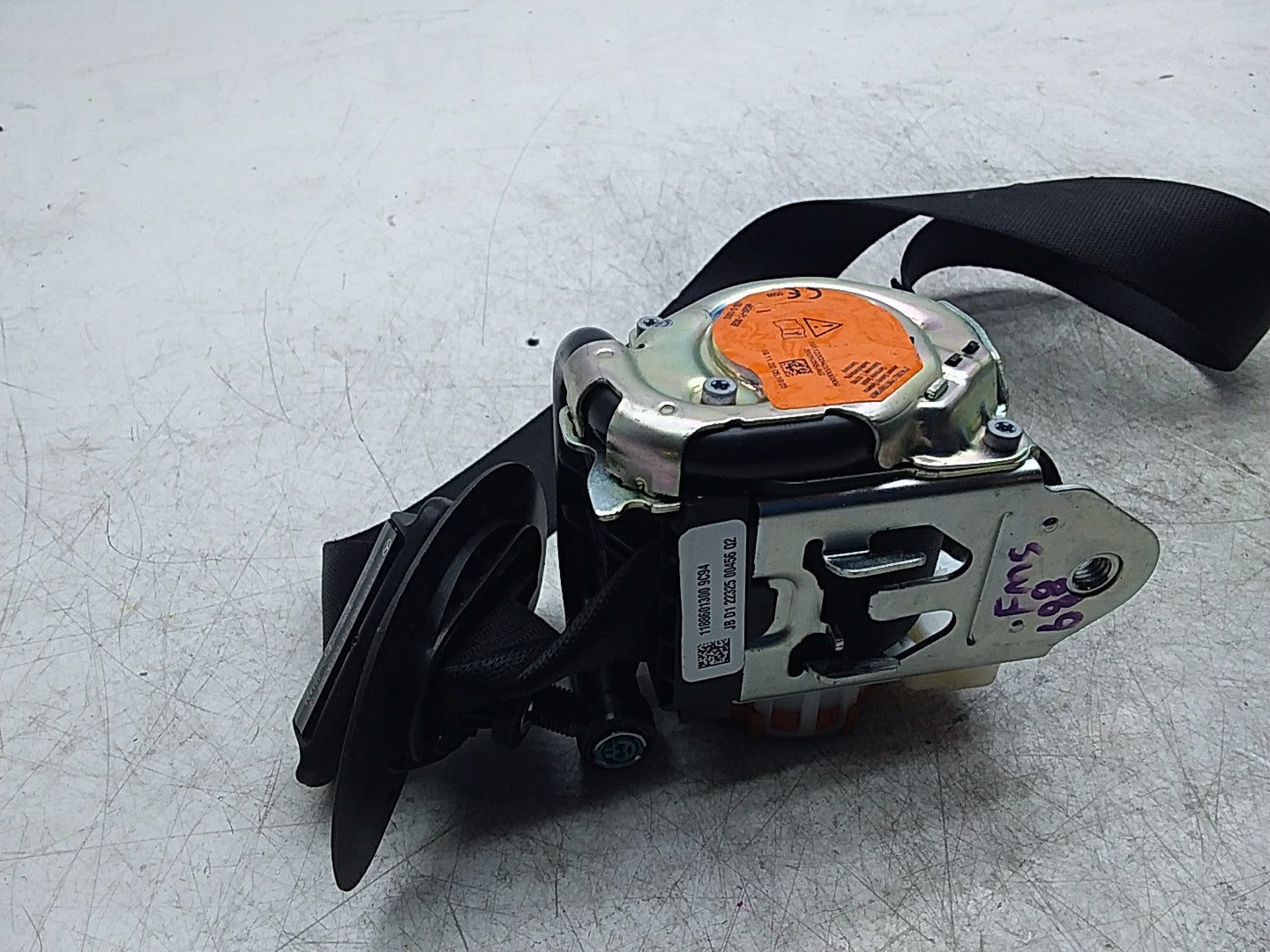  MERCEDES CLA W118 SEAT BELT FRONT LEFT PASSENGER SIDE NSF A1188601300 FMS688
