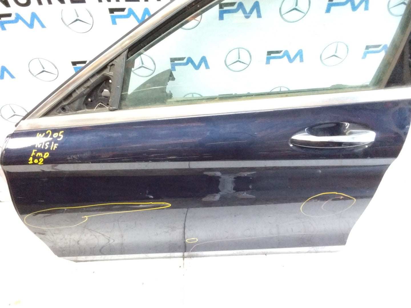 MERCEDES C-CLASS W205 PASSENGER SIDE FRONT DOOR N/S/F COMPLETE BLUE FMD102