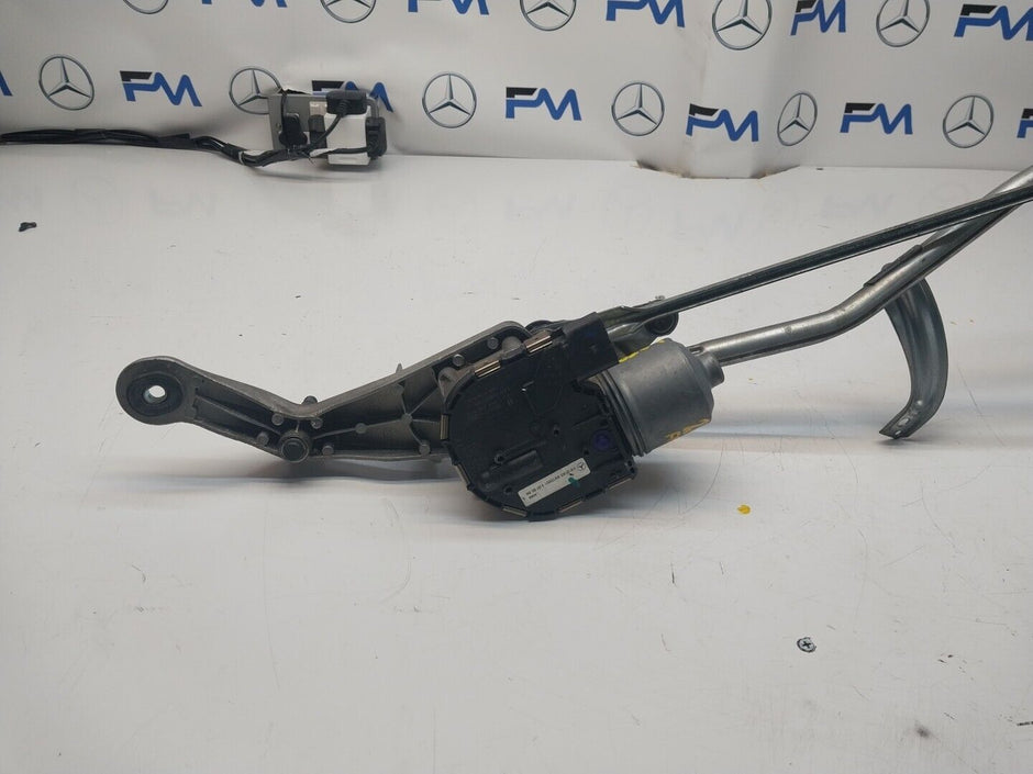 14-21 MERCEDES C CLASS WINDSCREEN WIPER MOTOR & LINKAGE FRONT A2058200940FM00209