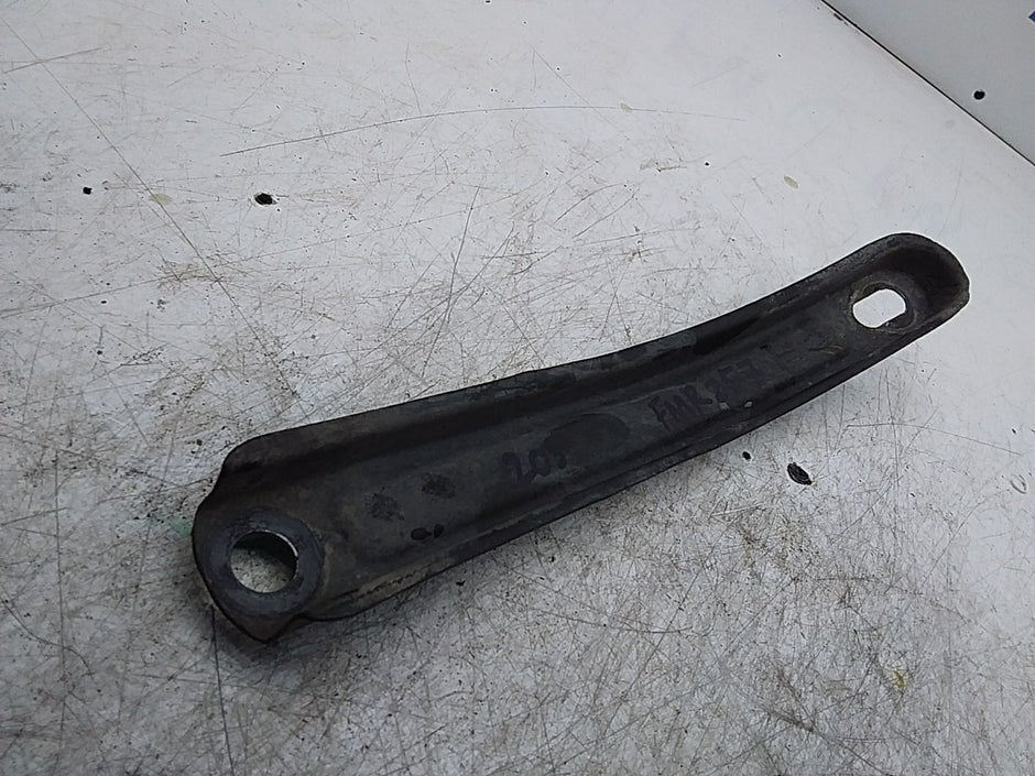 MERCEDES C-CLS W205 FRONT BUMPER CRASH BAR BRACKET A2056282000 FMR257