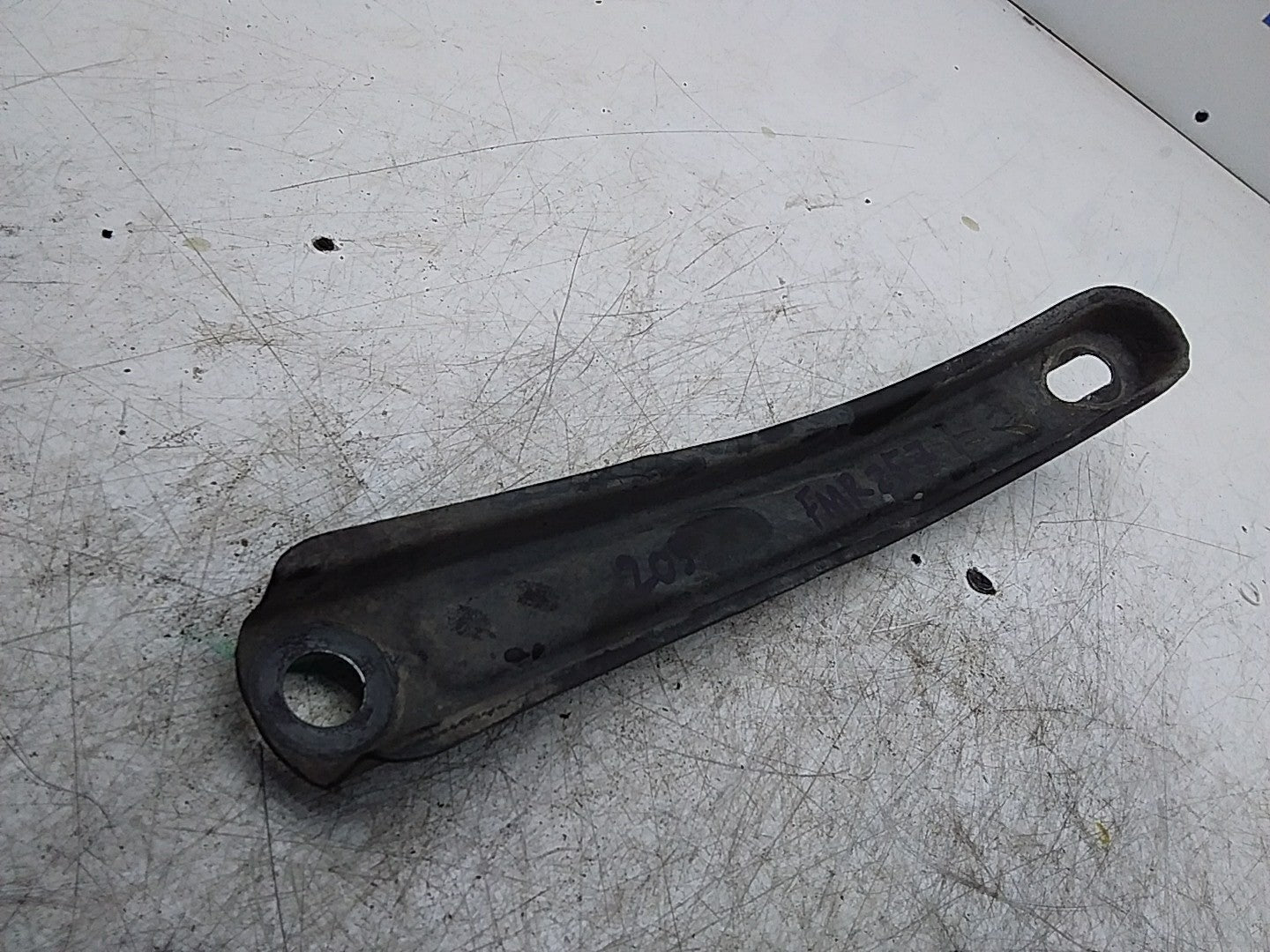 MERCEDES C-CLS W205 FRONT BUMPER CRASH BAR BRACKET A2056282000 FMR257