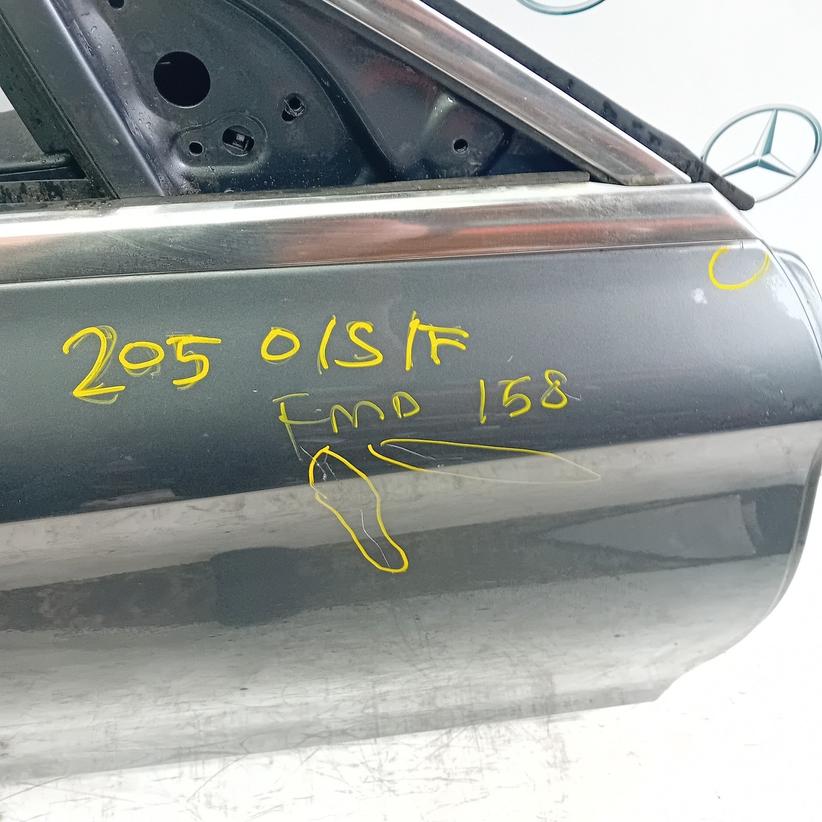 MERCEDES C-CLASS W205 DRIVER FRONT DOOR O/S/F GREY 2014 ONWARDS COMPLETE FMD158
