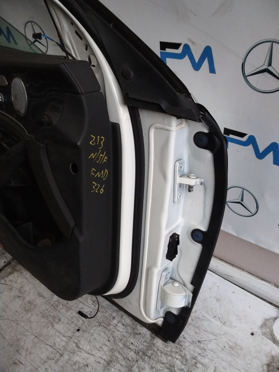 MERCEDES E-CLASS W213 SLN PASSENGER FRONT DOOR NSF WHITE 2016 ON COMPLETE FMD326