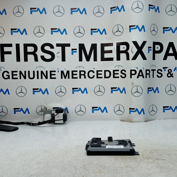 MERCEDES BENZ E-CLASS SAM CONTROL MODULE W213 A2139003208 2016 FM001609