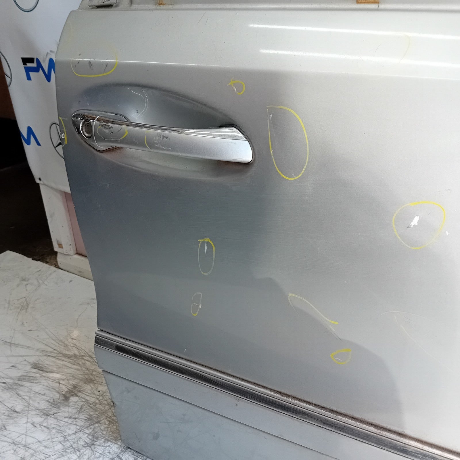 MERCEDES BENZ  E-CLASS W212 DRIVER FRONT DOOR OSF SILVER 2013  FMD483