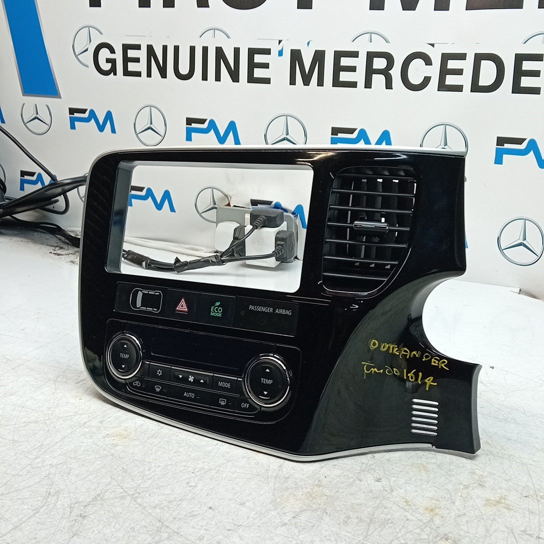 MITSUBISHI OUTLANDER DASHBOARD DISPLAH TRIM + AIR VENT + SWITCH 8002B FM001614