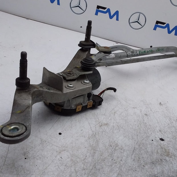 MERCEDES BENZ   C-CLASS W205 FRONT WIPER MECHANISM A2058200940 FMR432