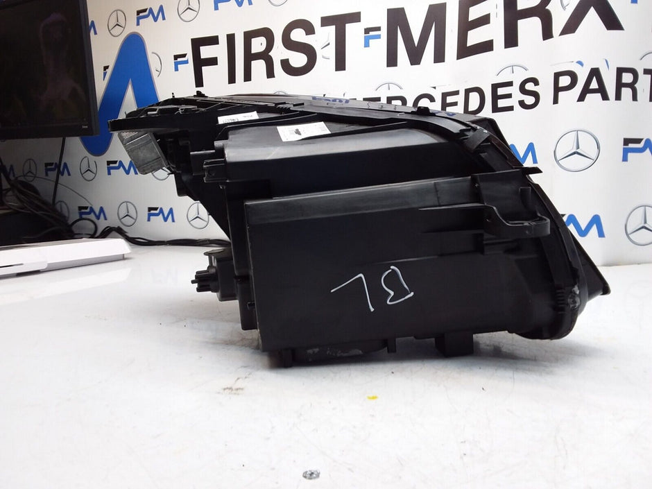 2018 MERCEDES C-CLASS W205 N/S PASSENGER HEADLIGHT A2059062504 FMH52 LED HIGH