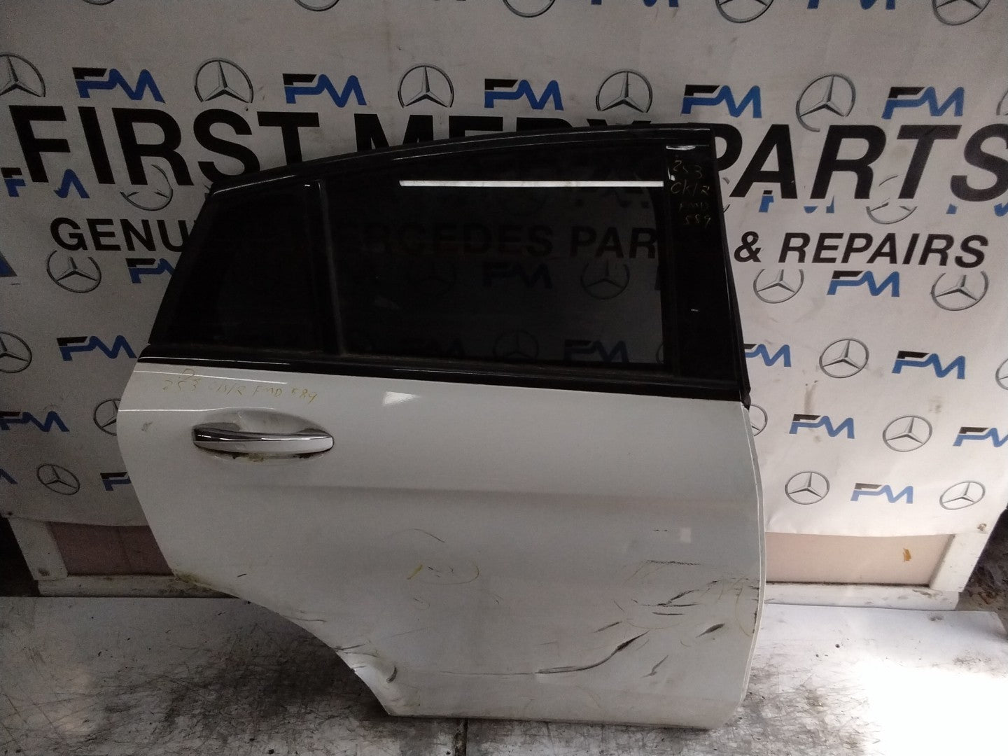 MERCEDES GLC X253  DRIVER REAR DOOR OSR WHITE 2016-22 FMD589