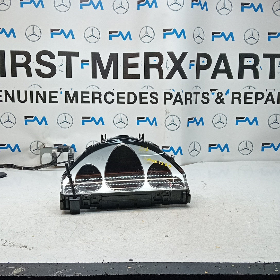 MERCEDES BENZ E-CLASS W212 W207 SPEEDOMETER 2009-16 A2129004313 FM001224