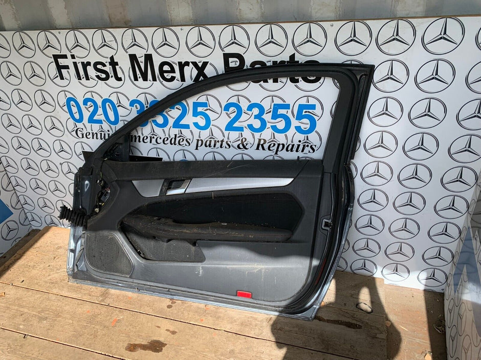 MERCEDES BENZ C CLASS COUPE W204 OFF SIDE RIGHT DOOR 2011-2014